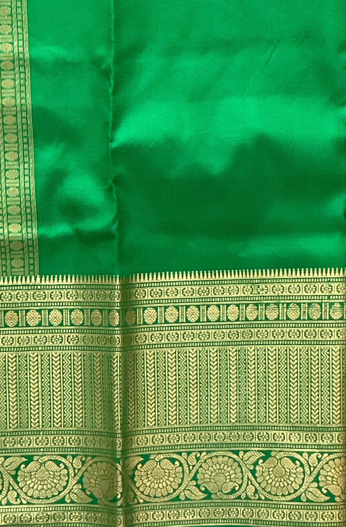 Red Kanchipuram Silk Saree – Green Heavy Border and contrast pallu  with Blouse