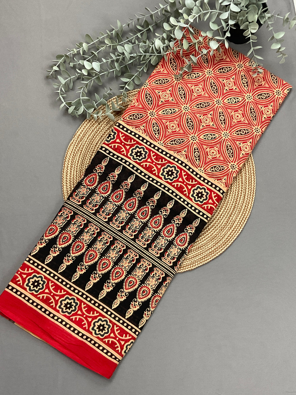 Kalamkari Amrakhand Print Multicolour Mul Cotton Saree | Separate Floral Blouse Piece