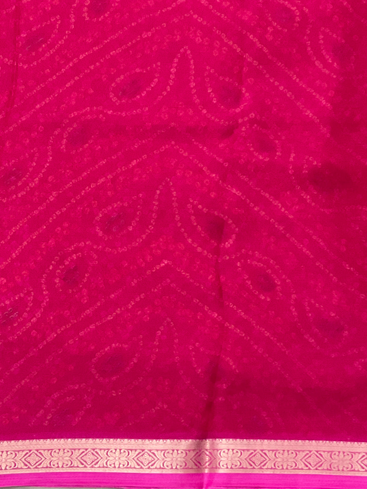 Bandini Printed Georgette Saree with Golden Weaving Border, Designer Pallu & Blouse – Pink