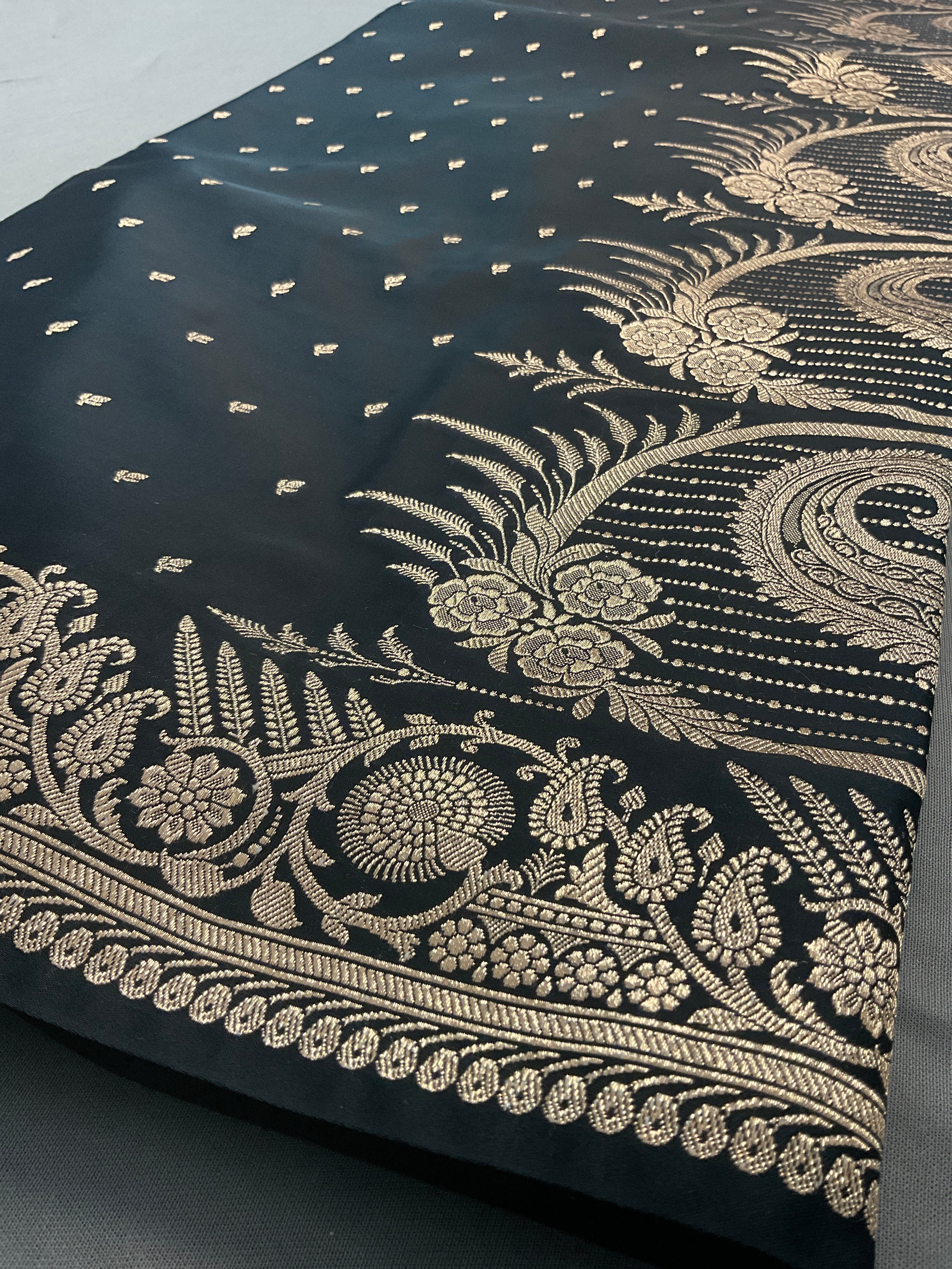 Handloom Banarasi Silk Saree in Black with Gold Zari Border & Designer Zari Pallu