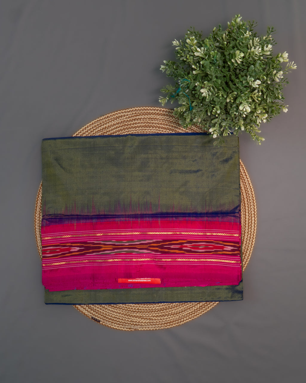 Dark Green Pochampally Single Ikat Silk Saree — Pink Patola Border & Pallu (Without Blouse)