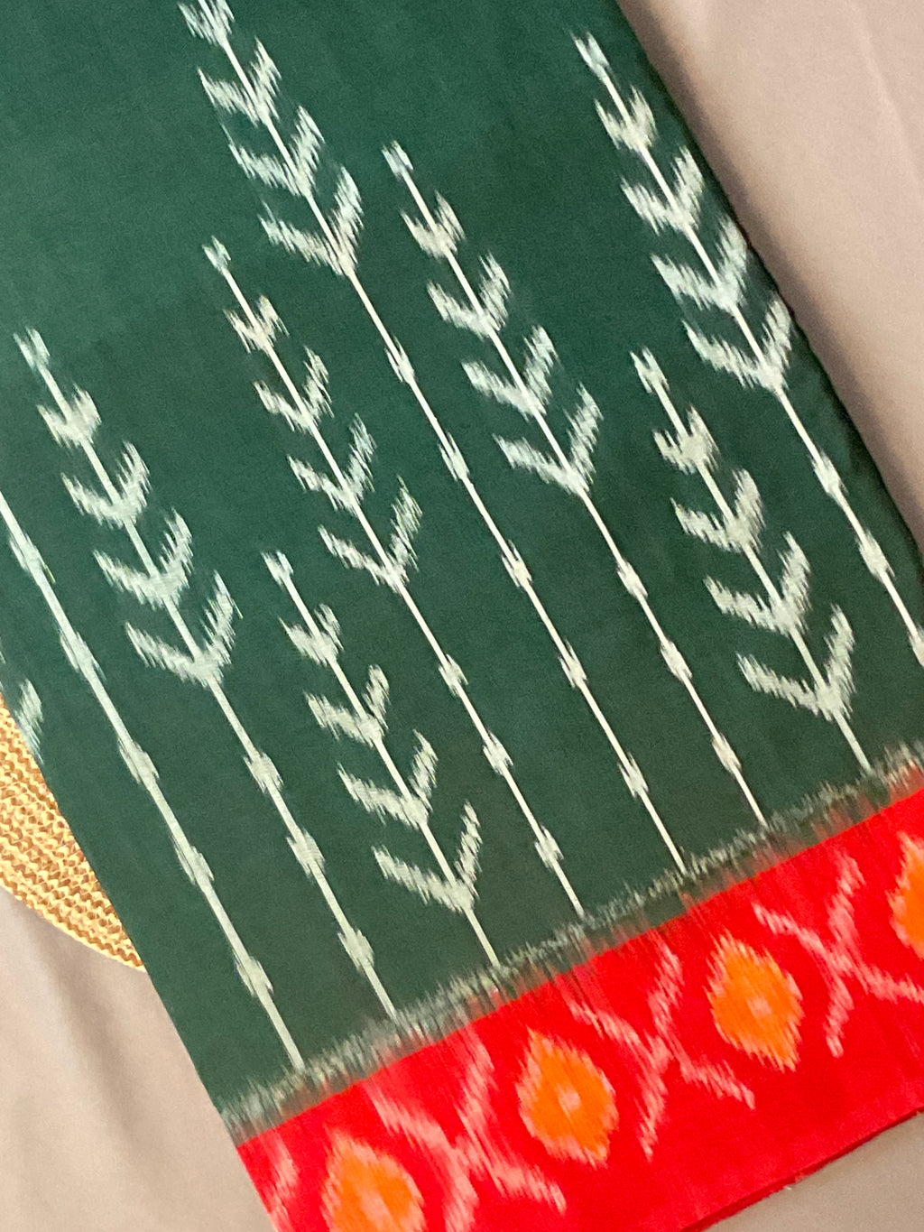 Green & Red Pochampally Ikat Handloom Cotton Saree with Contrast Pallu – Without Blouse (Design 2)