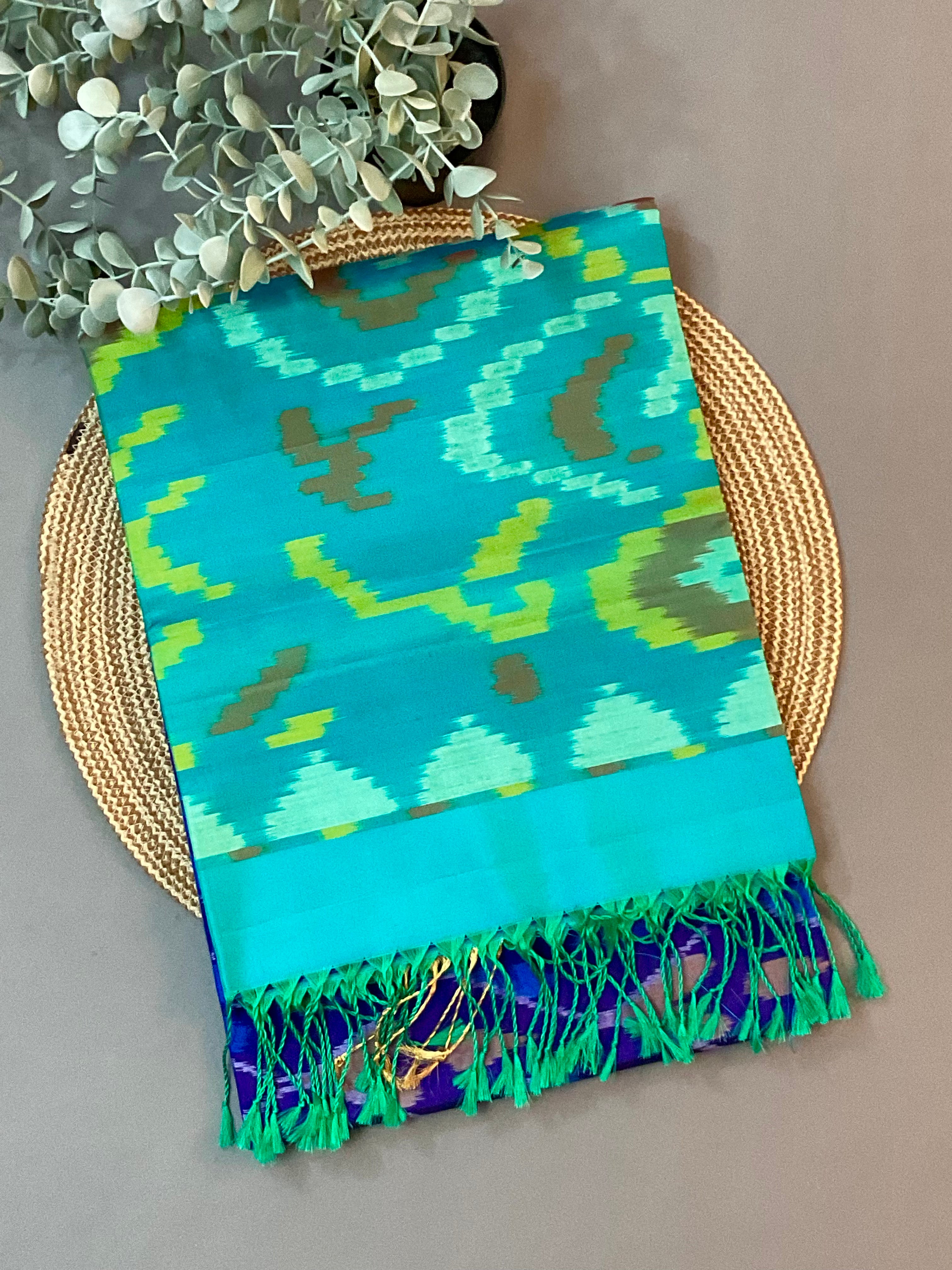 Royal Blue Pochampally Handwoven Ikat Silk Saree with Turquoise Blue-Green Contrast Pallu & Plain Blouse