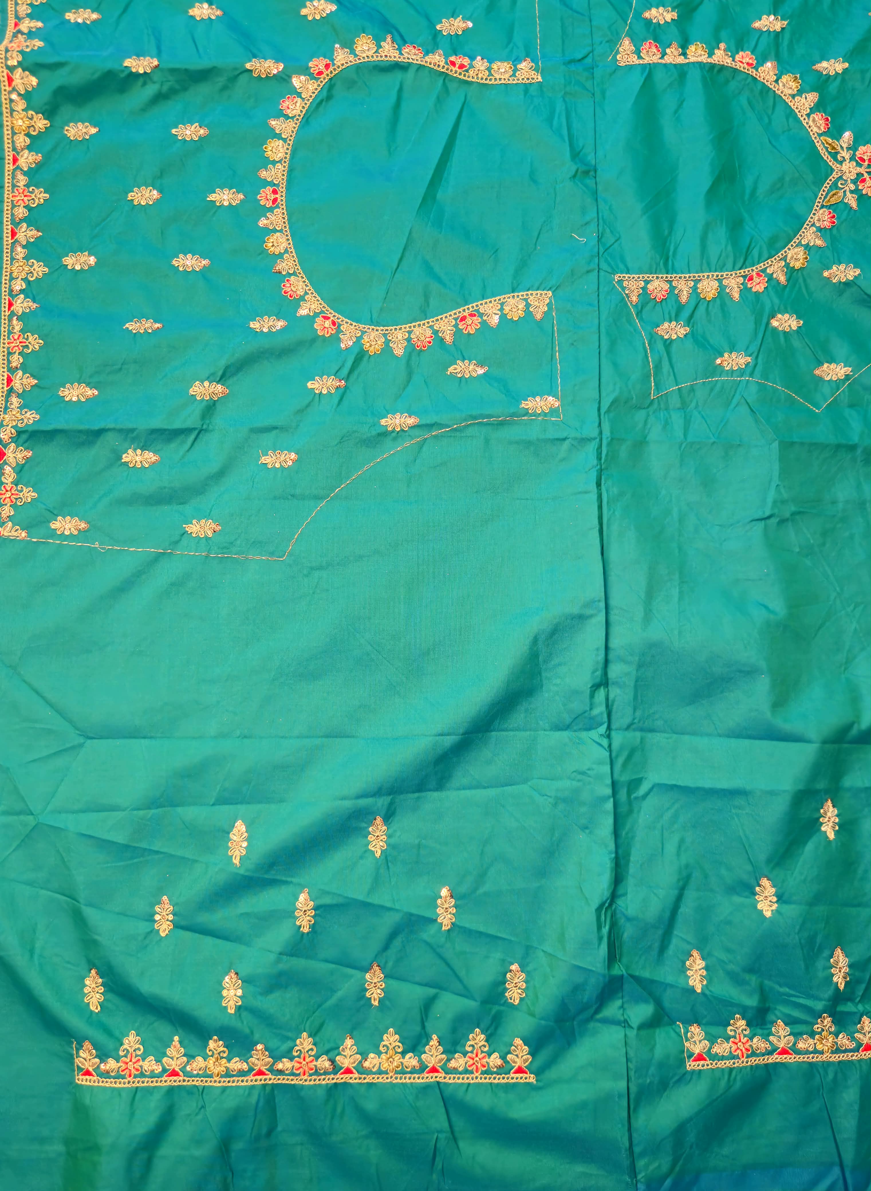 Emerald Green Handloom Banarasi Silk Lehenga with Contrast Red Silk Dupatta