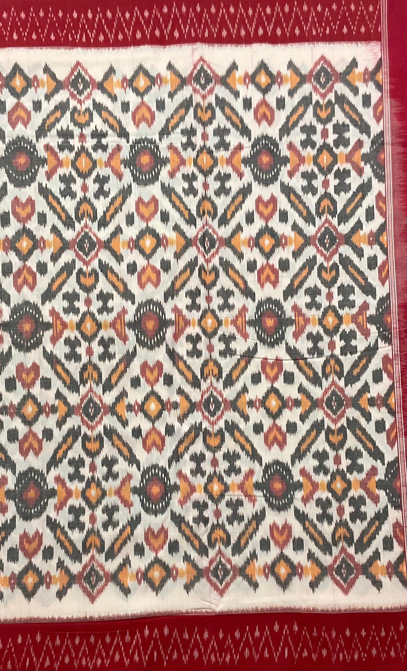 White Pochampally Handloom Cotton Saree – Ikkat Border with Black Blouse