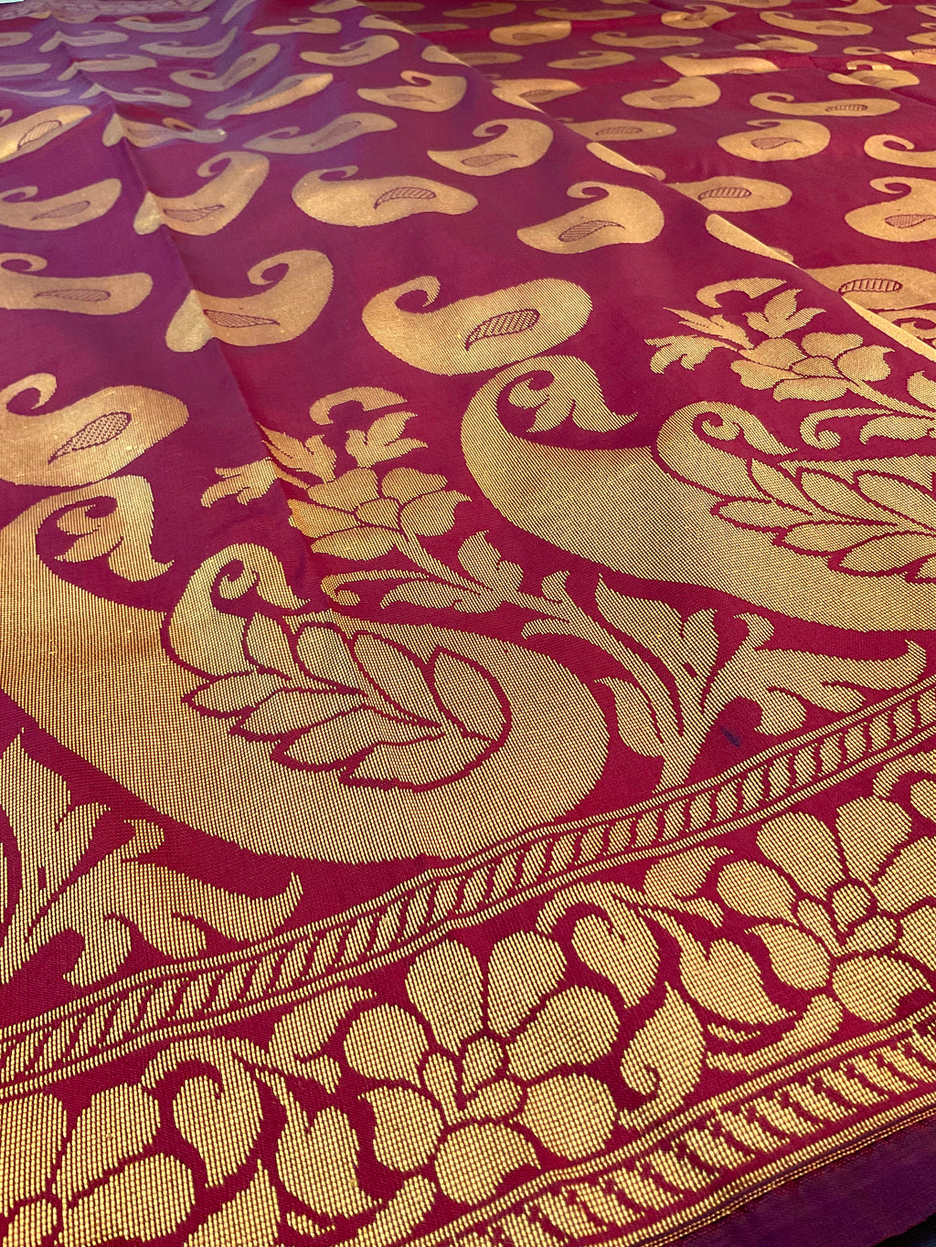 Red Jamdani Handloom Silk Saree with Gold Border & Gold Pallu with blouse