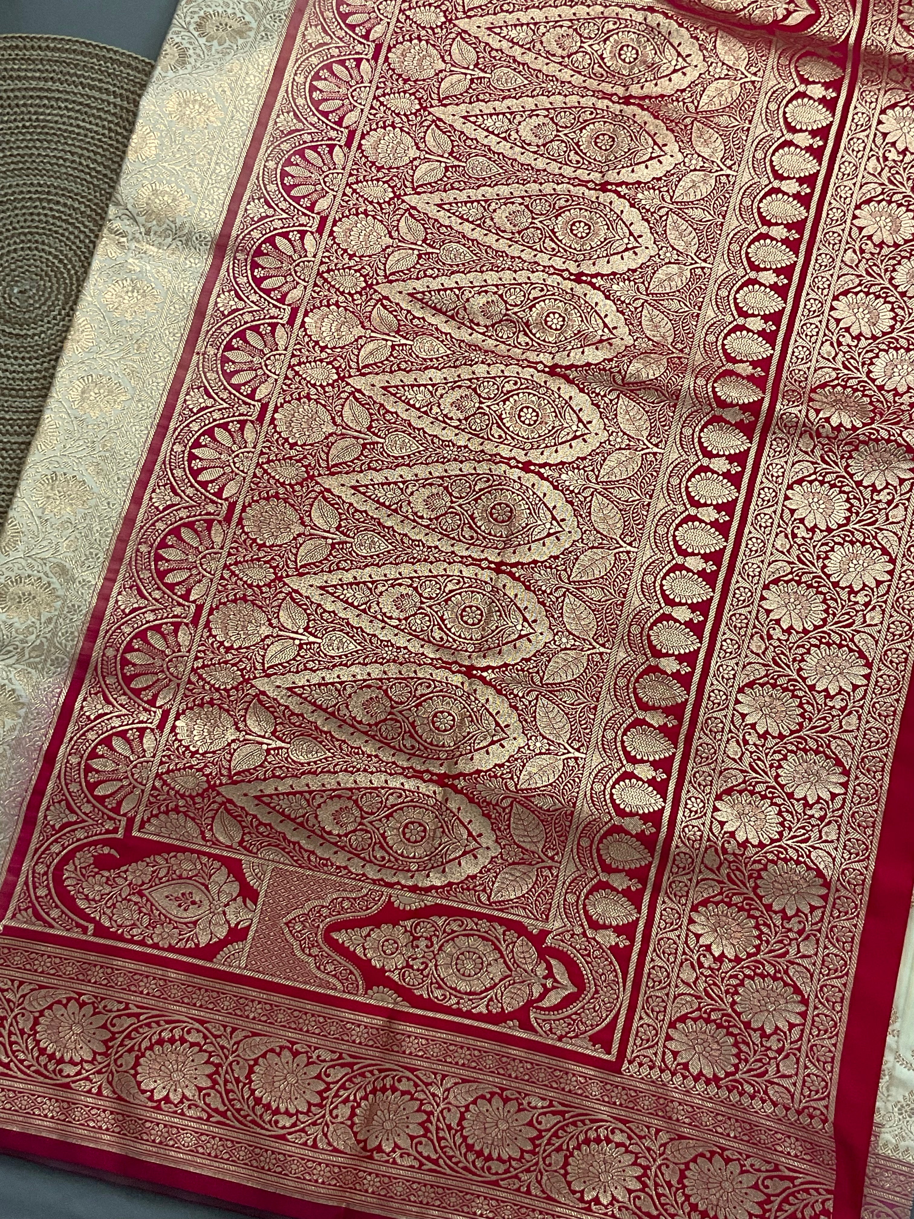 Handloom Banarasi Silk Saree in White with Contrast Pink Border & Designer Pallu