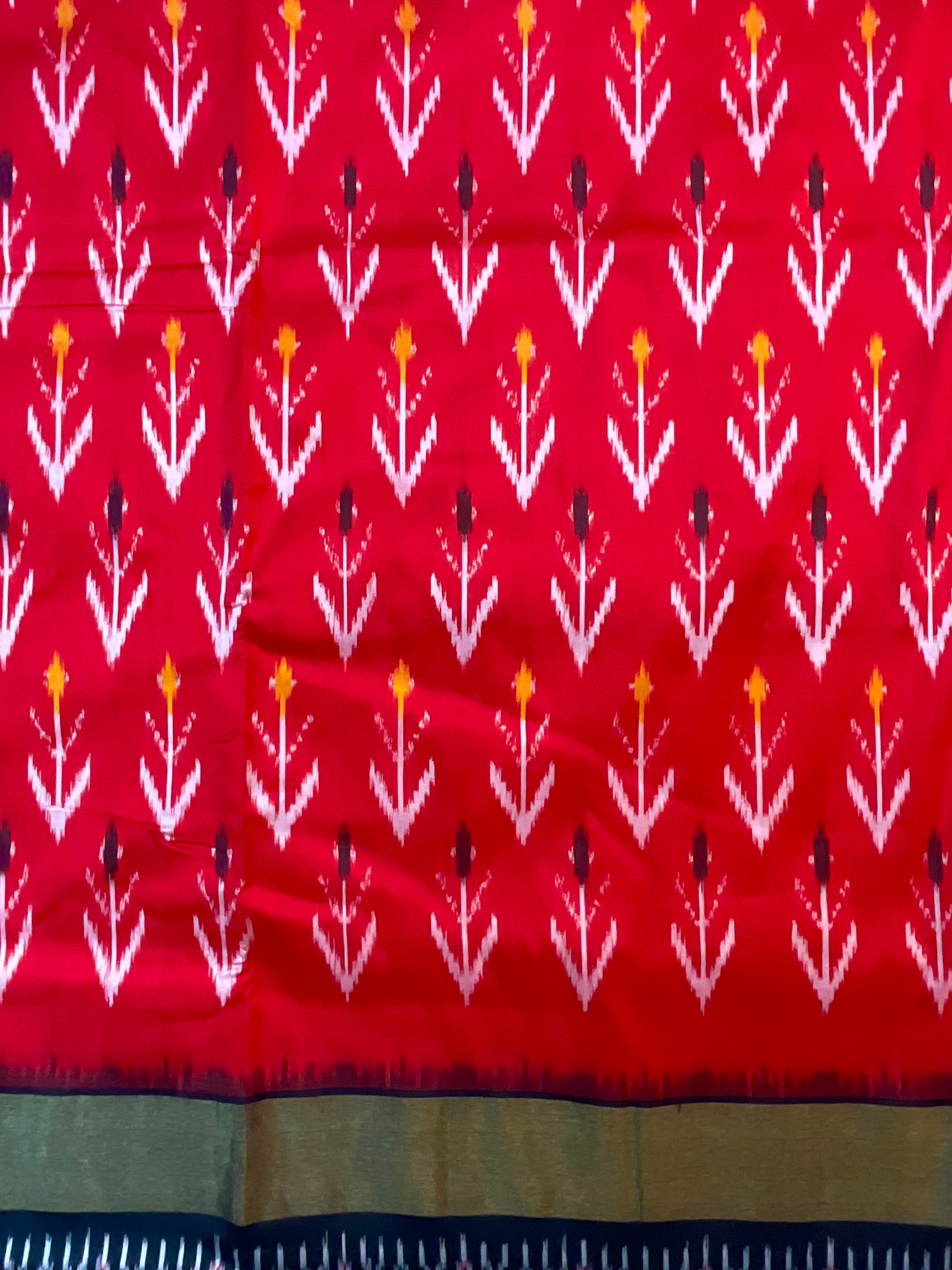 Red Pochampally Zari Silk Saree with Contrast Black Pallu & Plain Blouse