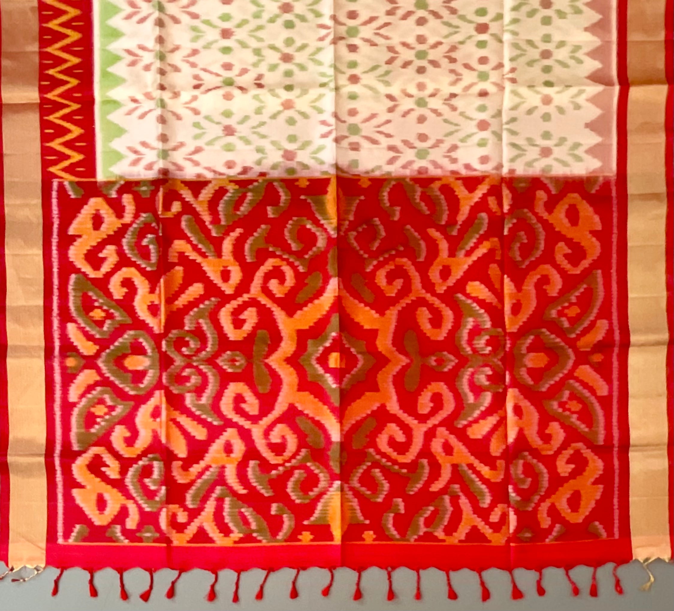 Royal Cream Pochampally Handwoven Ikat Silk Saree with Blood Red Contrast Pallu & Plain Blouse