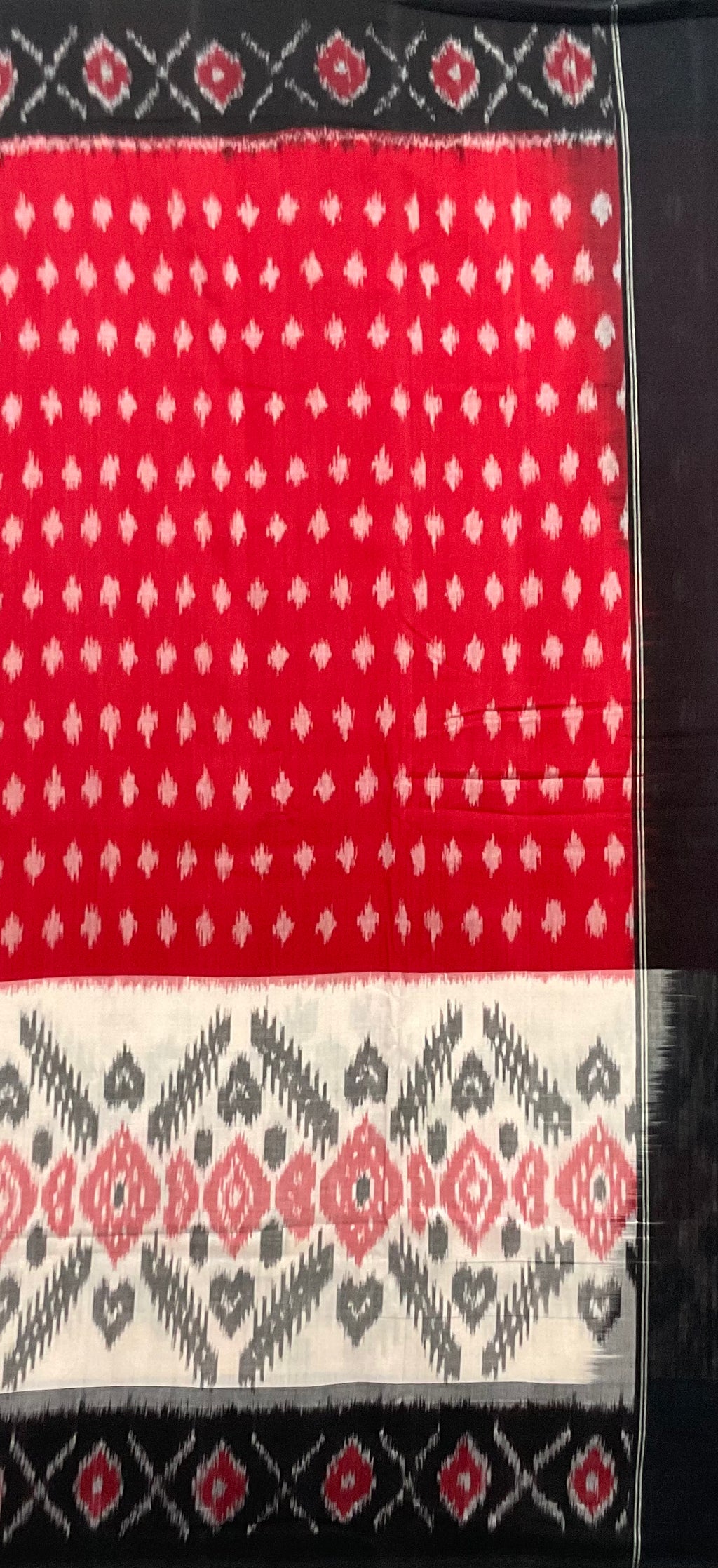 Red Pochampally Handloom Cotton Saree – Ikkat Border with Black Blouse