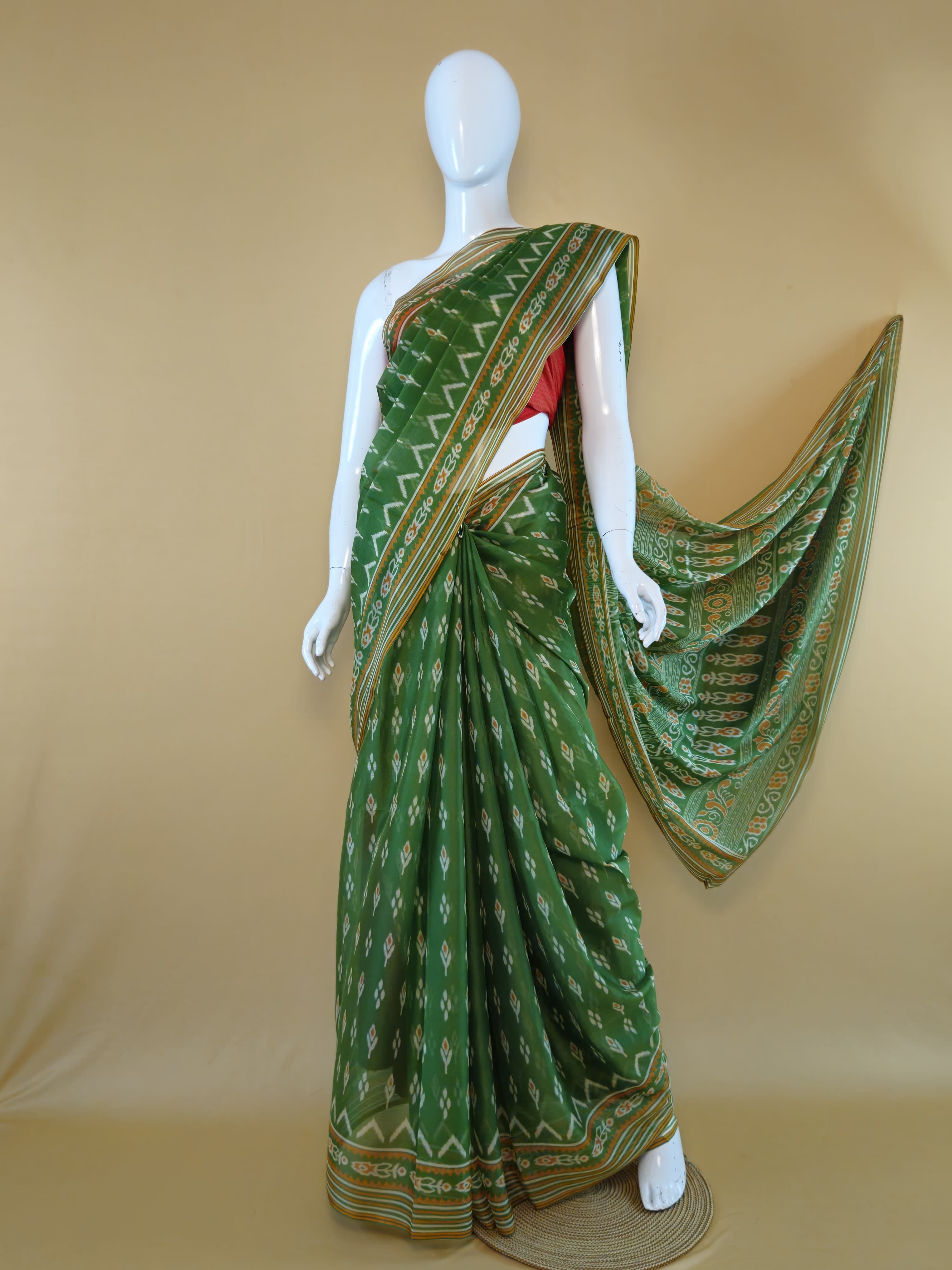 Buy Garden Vareli Nara Chiffon Saree Green online - Exclusive at Sri Manisha Sarees