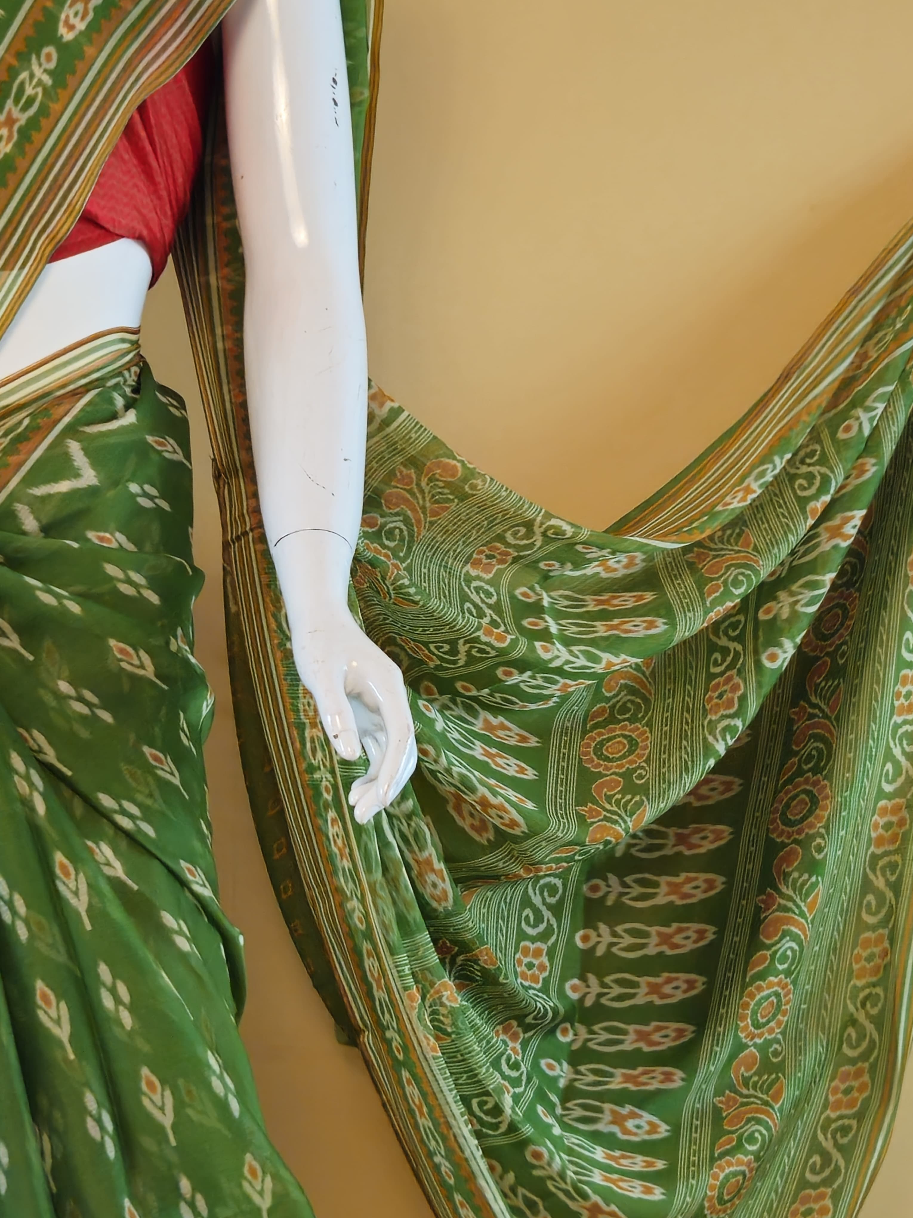 Exclusive Garden Vareli Nova Nara Chiffon Saree with Blouse Green 906192 - Sri Manisha Sarees