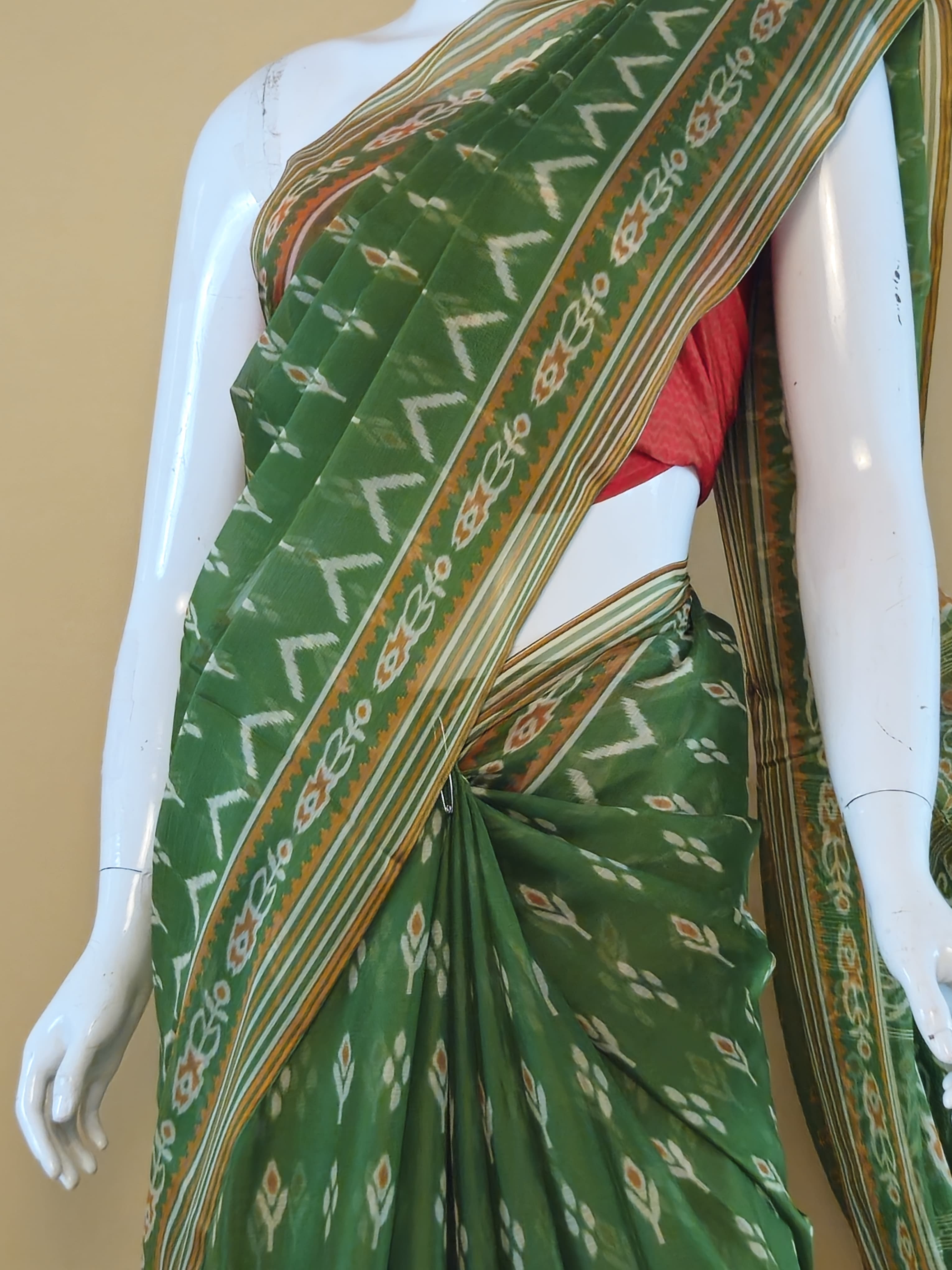Garden Vareli Nova Nara Chiffon Saree with Blouse — Green