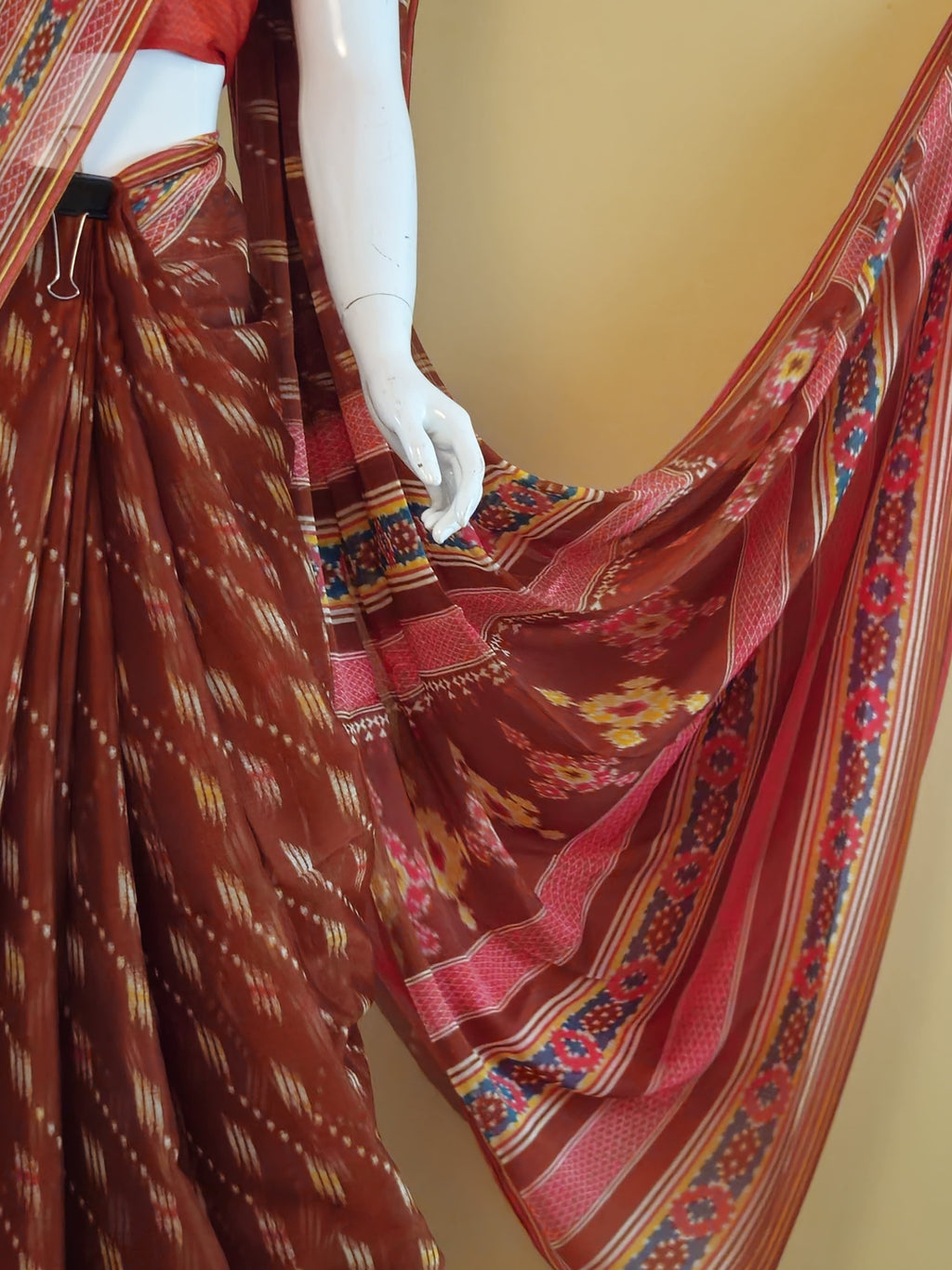 Garden Vareli Nova Nara Chiffon Saree with Blouse — Red
