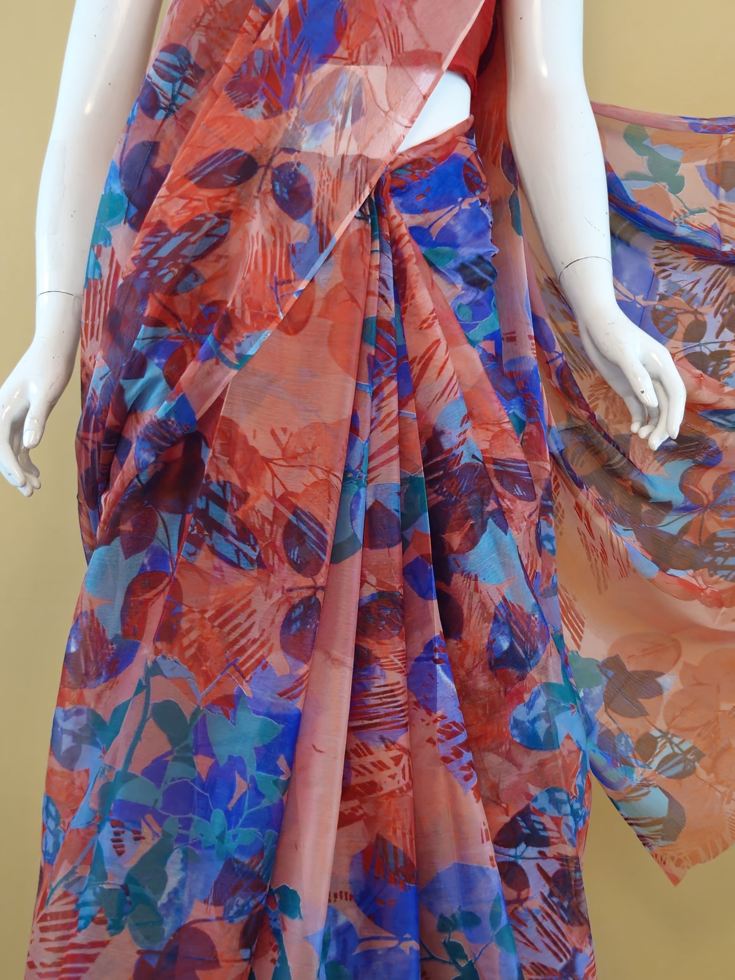 Garden Vareli Nara Chiffon Saree (Saree Only) — Red