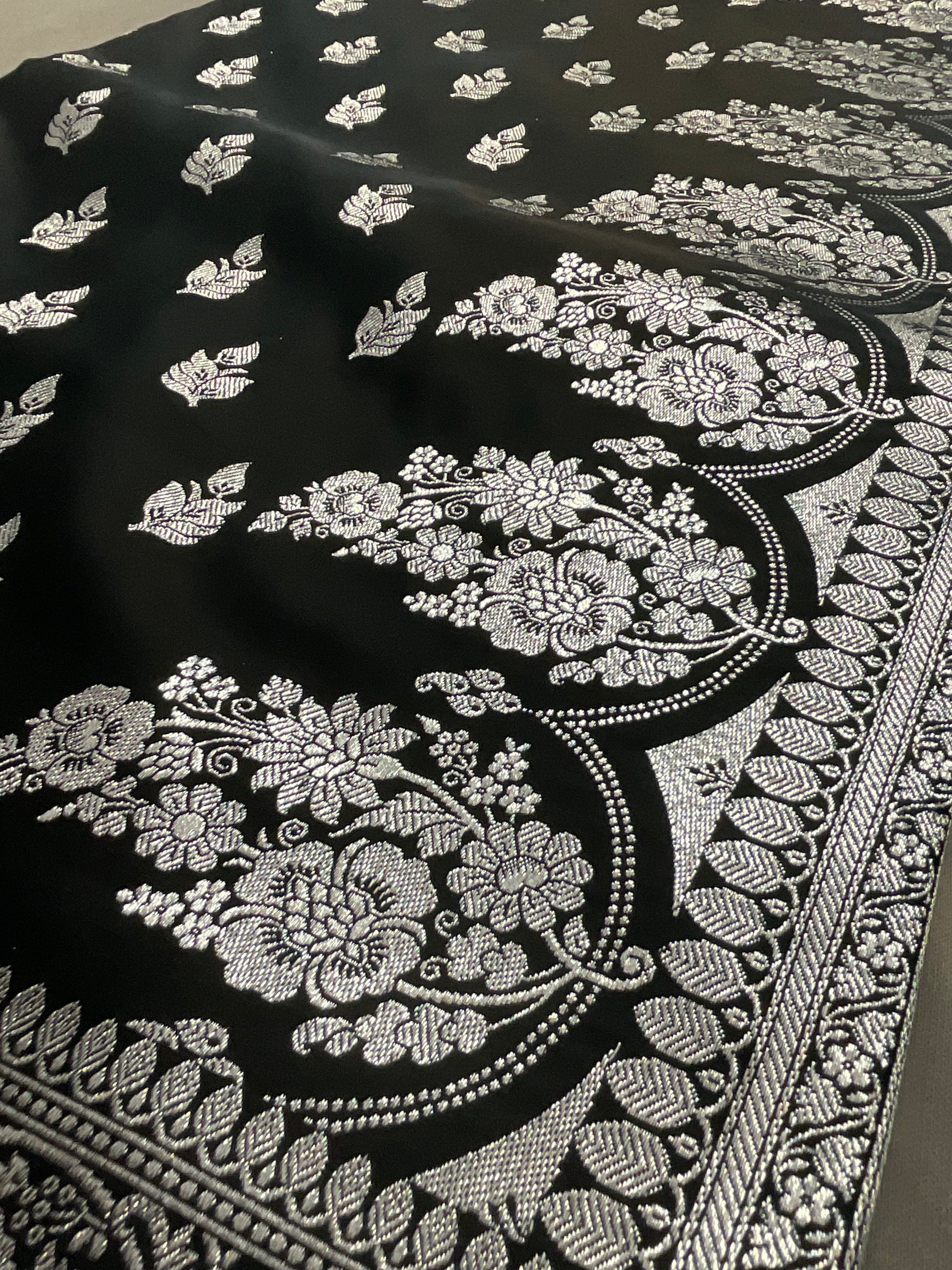 Handloom Banarasi Silk Saree in Black with Silver Zari Border & Designer Zari Pallu