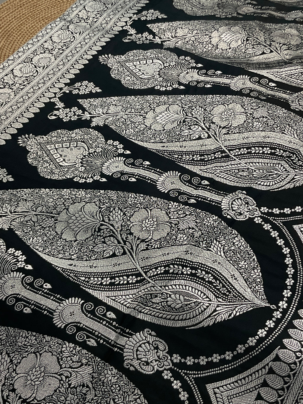Handloom Banarasi Silk Saree in Black with Silver Zari Border & Designer Zari Pallu
