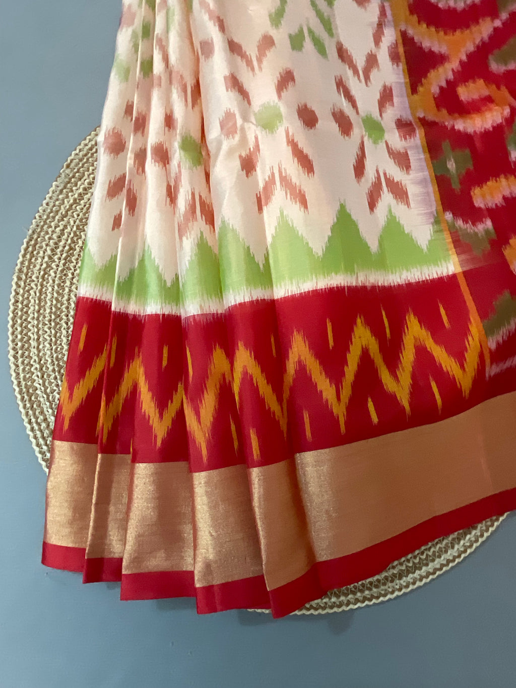 Royal Cream Pochampally Handwoven Ikat Silk Saree with Blood Red Contrast Pallu & Plain Blouse