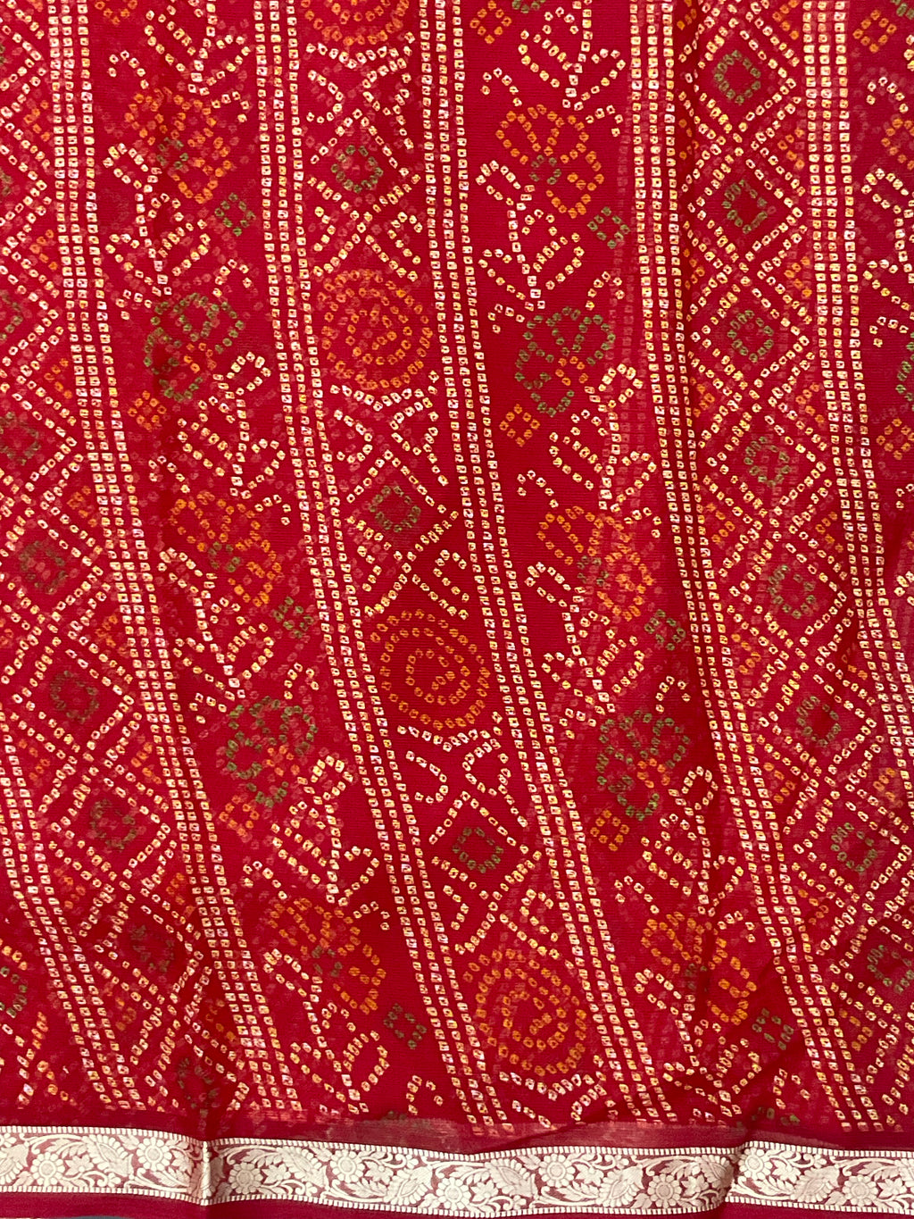 Bandini Printed Georgette Saree with Golden Weaving Border, Designer Pallu & Blouse – Red