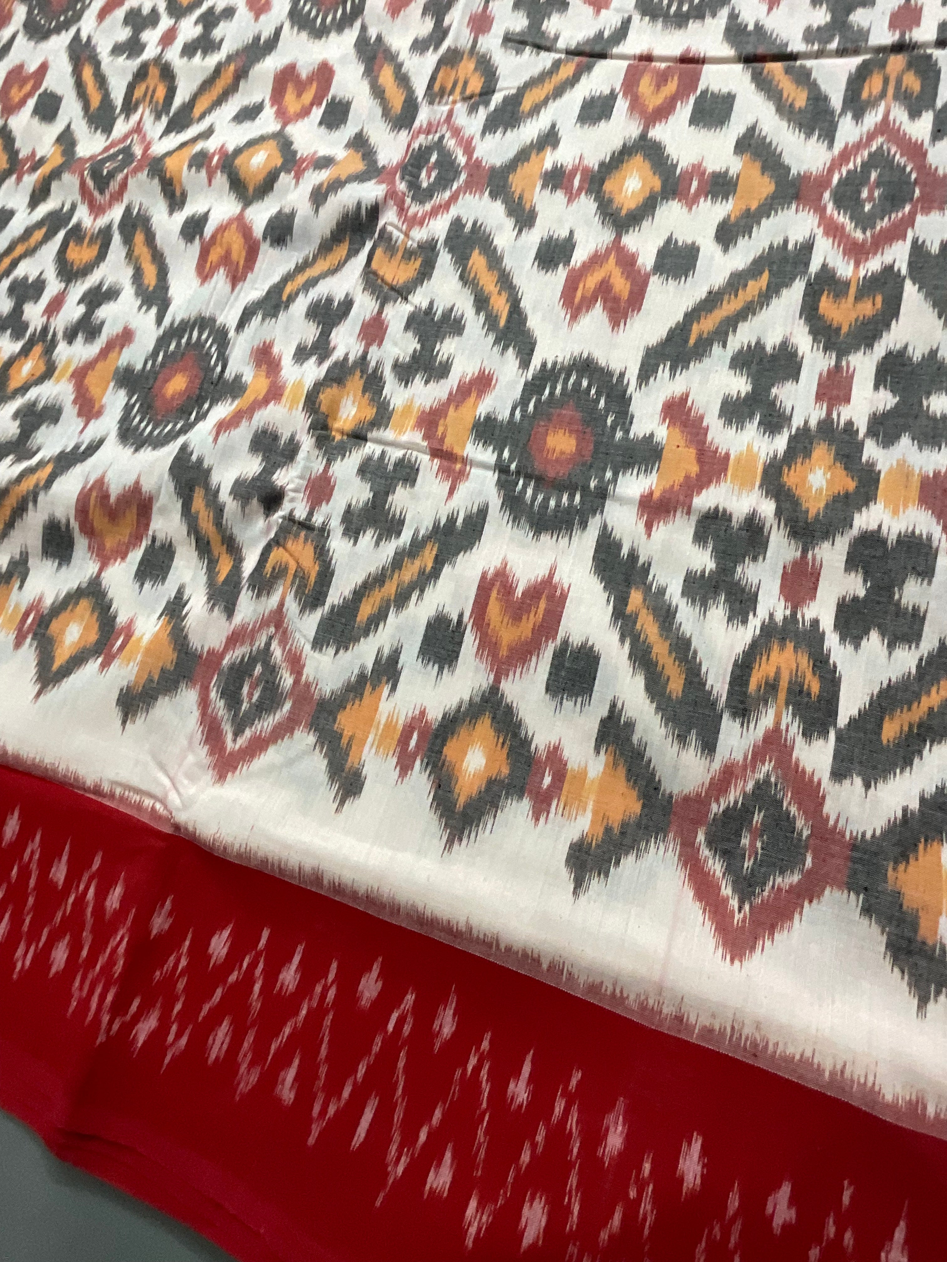White Pochampally Handloom Cotton Saree – Ikkat Border with Black Blouse