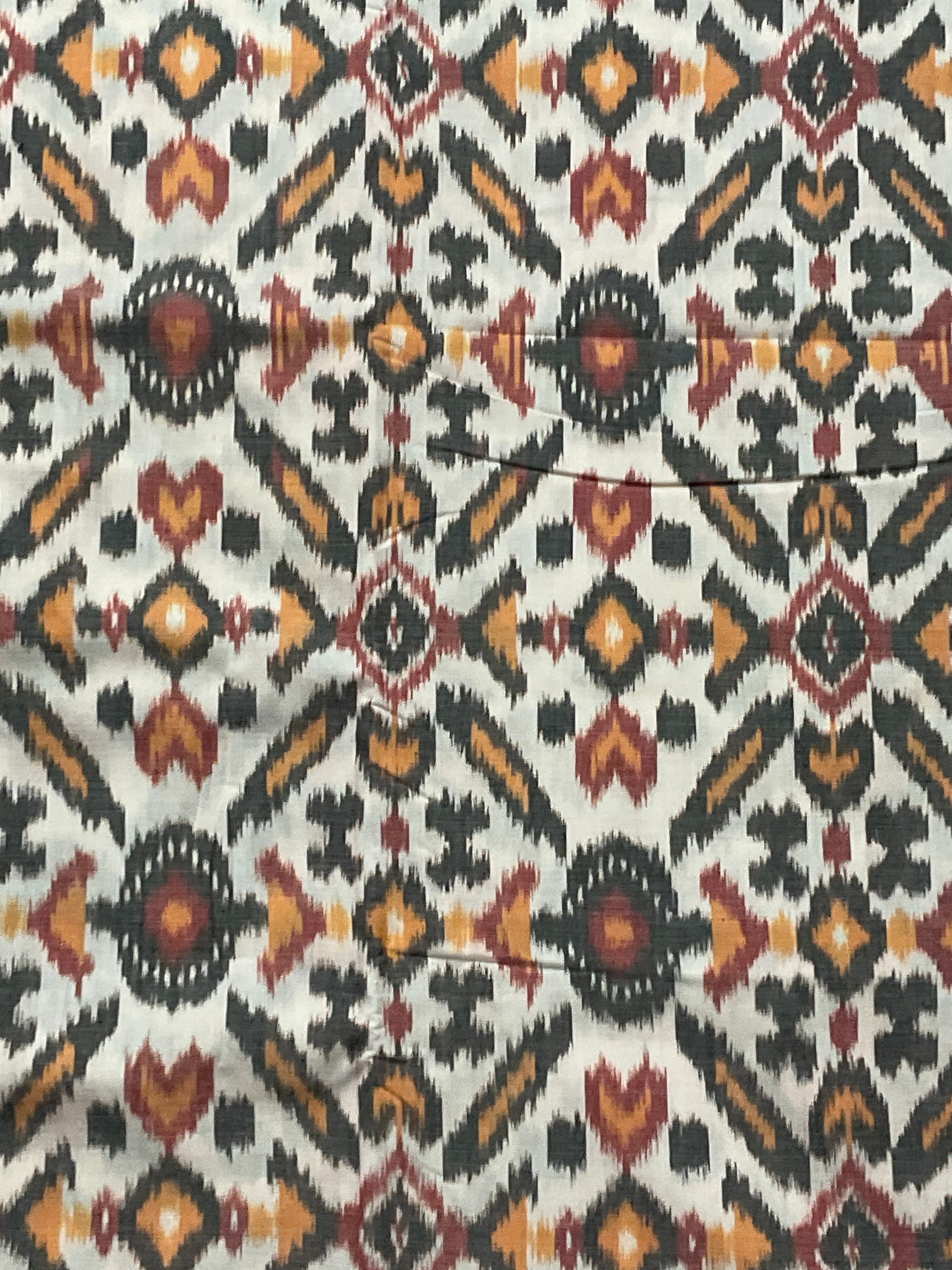 White Pochampally Handloom Cotton Saree – Ikkat Border with Black Blouse