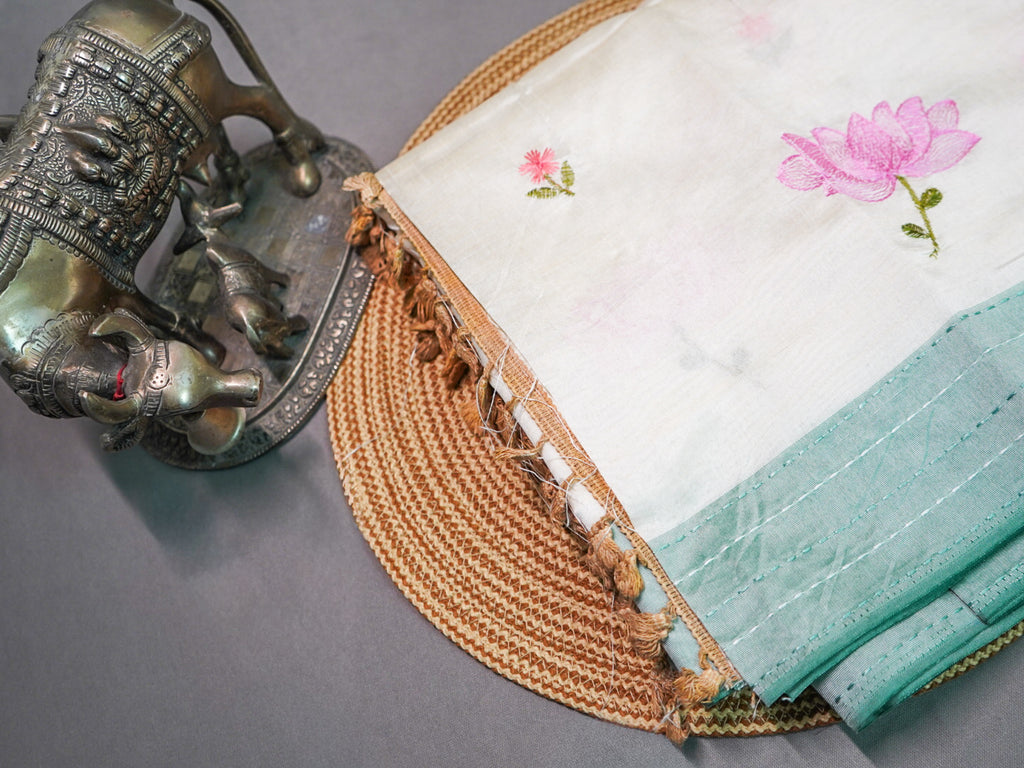 Ivory Lotus Handloom Silk Saree