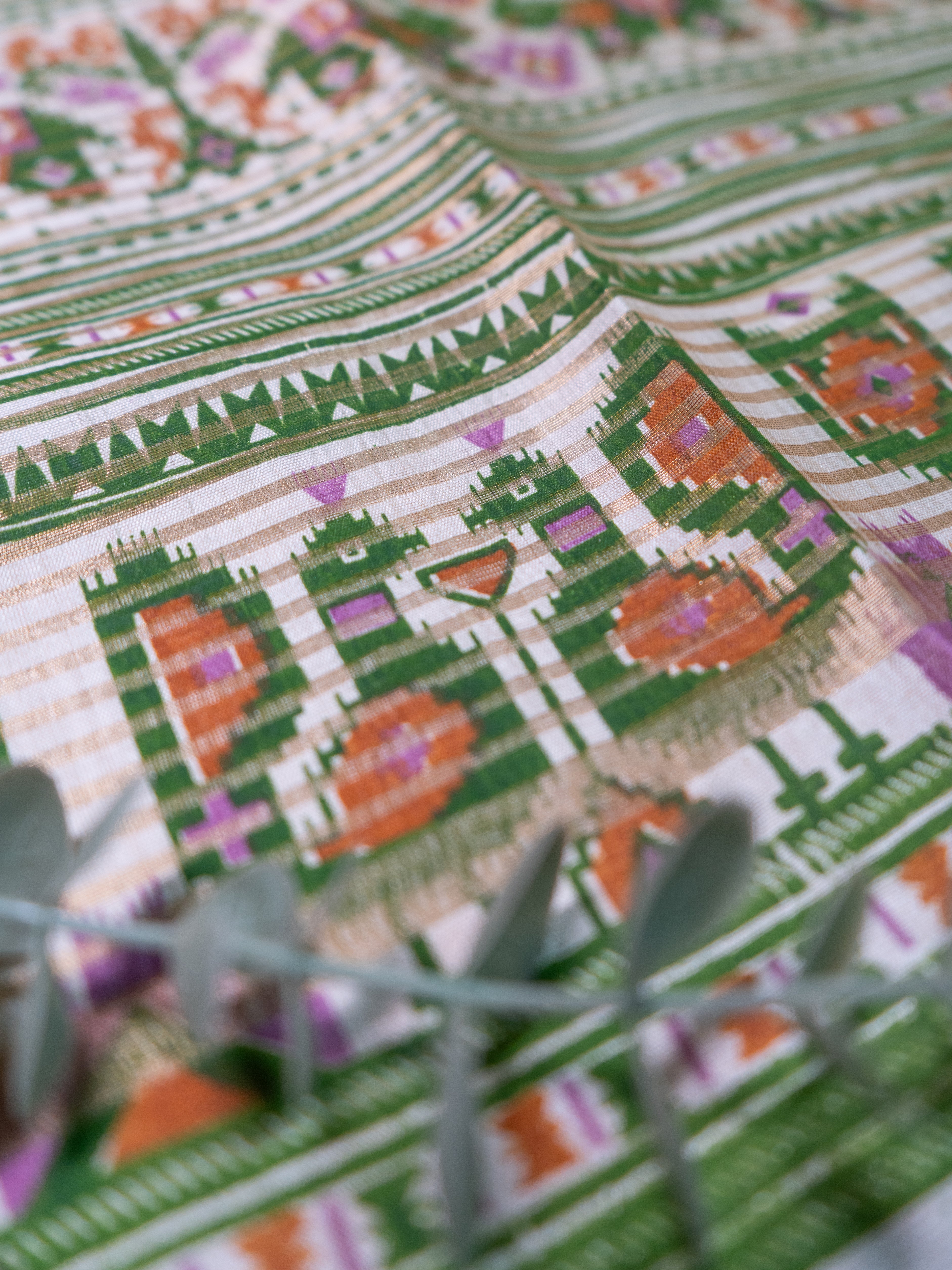Cream Ikkat Handloom Silk Saree