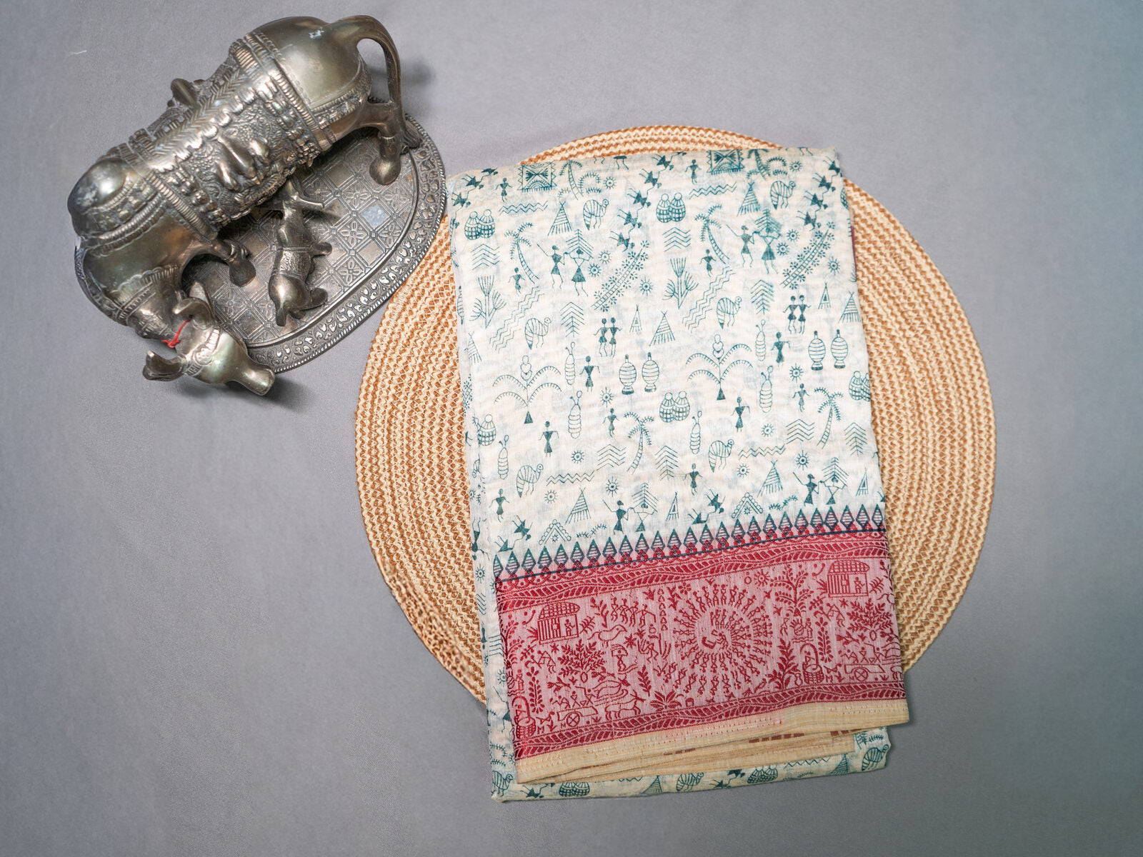 Ivory and red bordered handloom saree