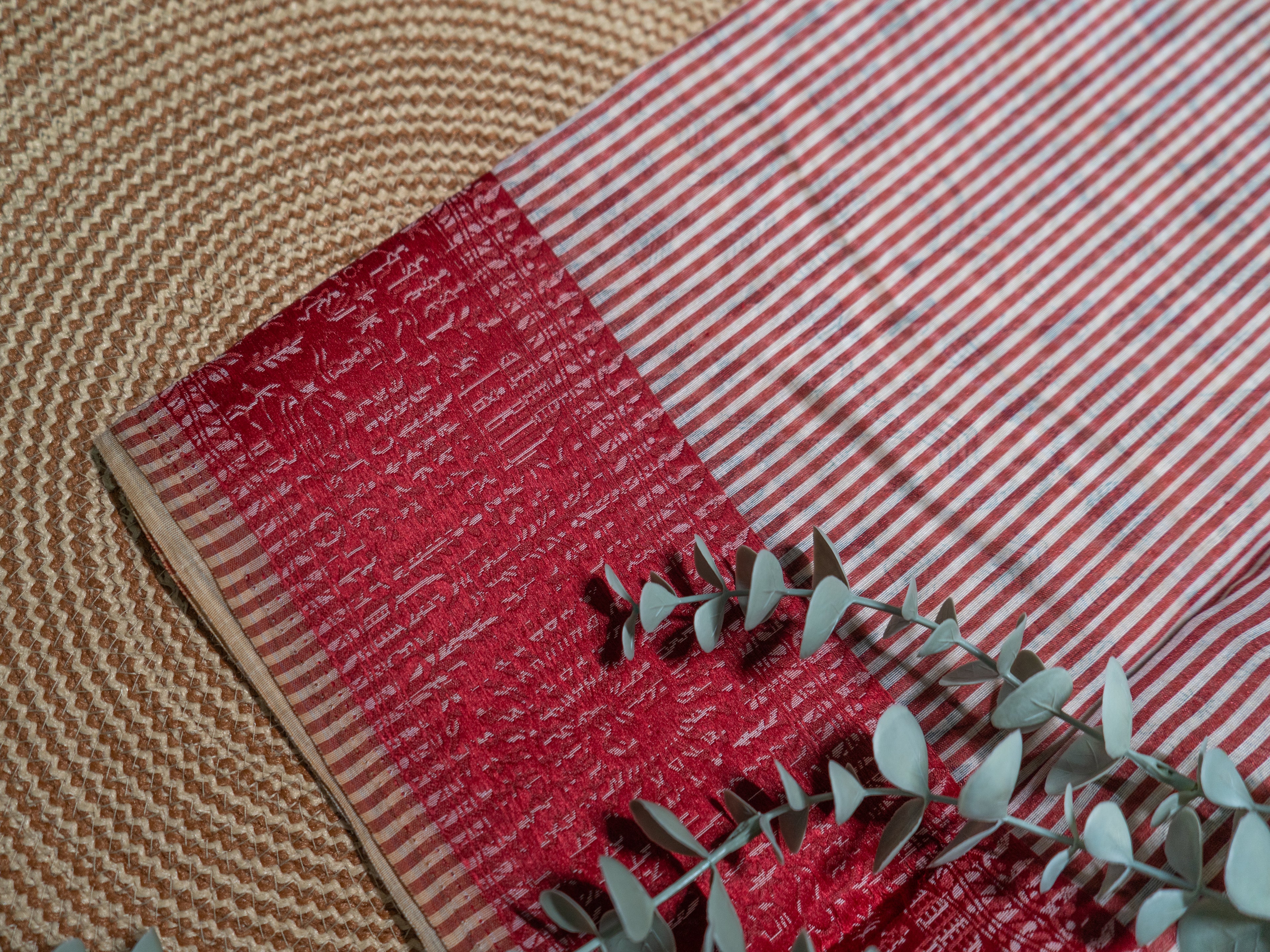 Kalamkari Vareli printed saree with red contrast border and lining red pallu and lining red blouse
