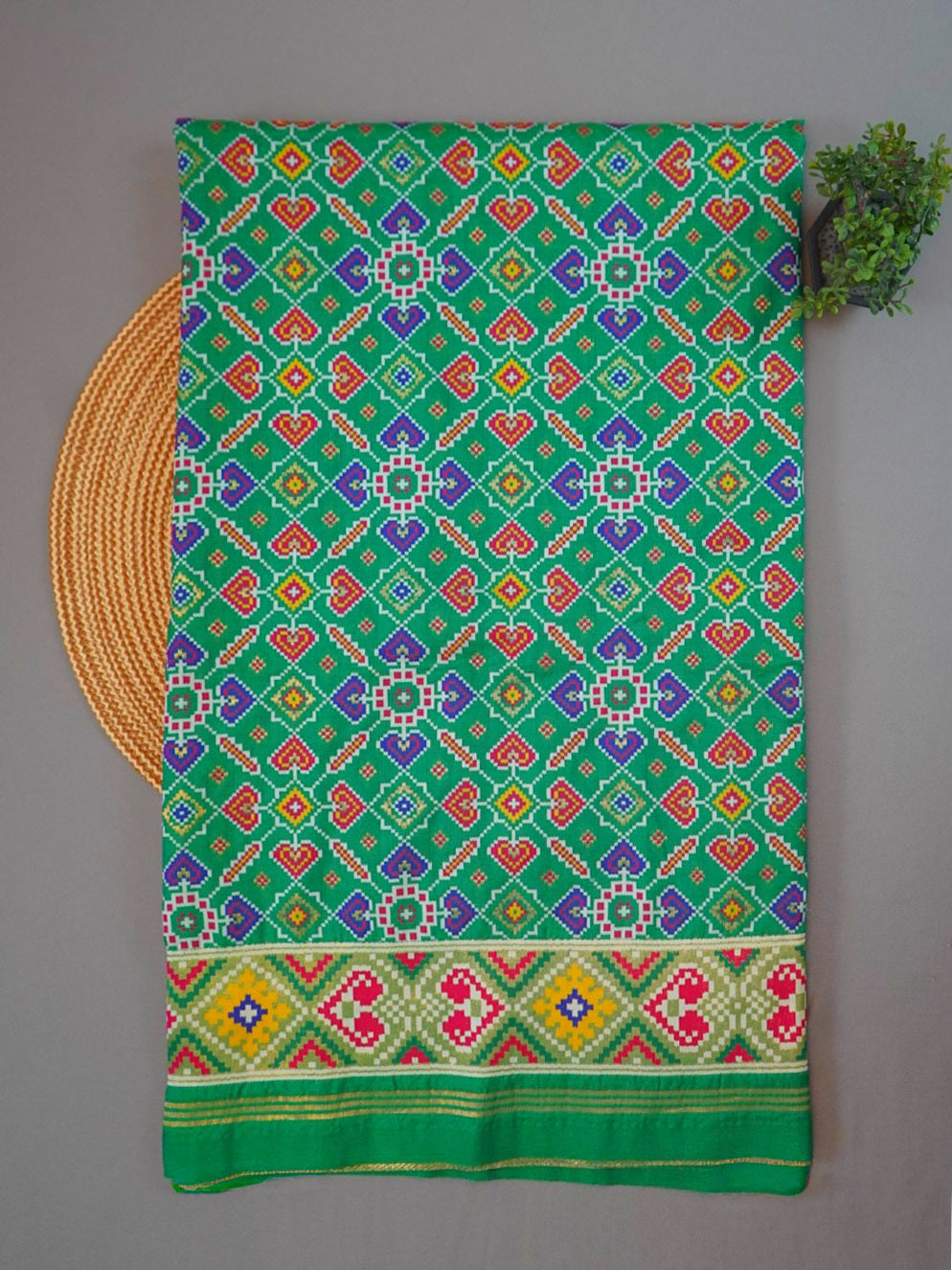 Deep Green Pochampally Patola Saree