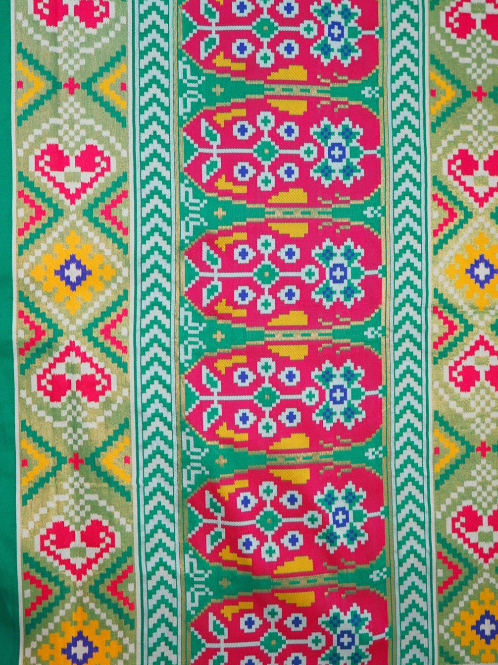 Deep Green Pochampally Patola Saree